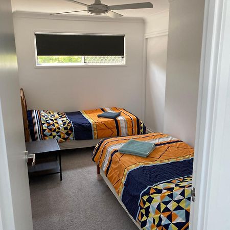 גולד קוסט 2Bd Family Or Couple Guesthouse Upstairs Near Turf Club, Hota In Bundall מראה חיצוני תמונה