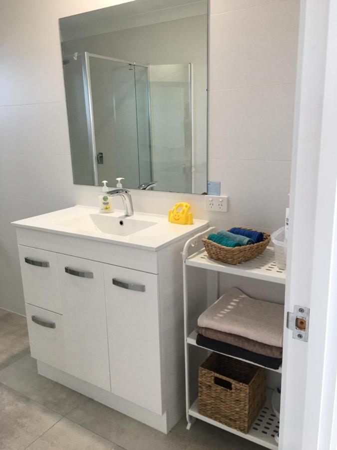 גולד קוסט 2Bd Family Or Couple Guesthouse Upstairs Near Turf Club, Hota In Bundall מראה חיצוני תמונה